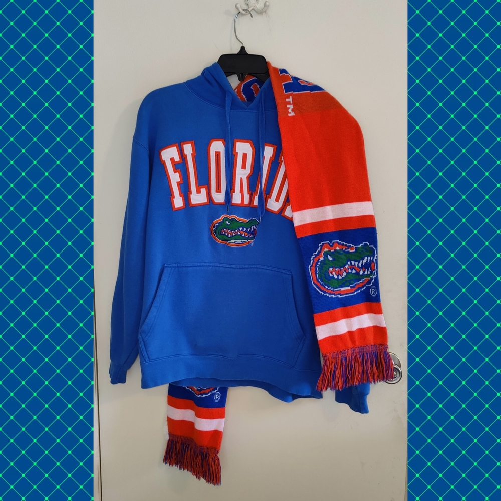 Vintage Florida Gators Blue Hoodie and Scarf Set Unisex XL with Embroidery